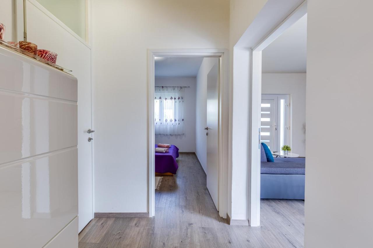 Apartment A & J Petrcane Eksteriør billede
