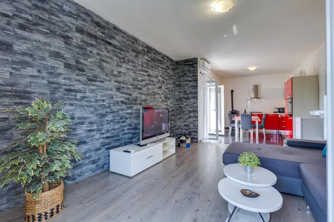 Apartment A & J Petrcane Eksteriør billede